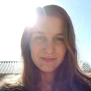 Meet your Posher, Emiley